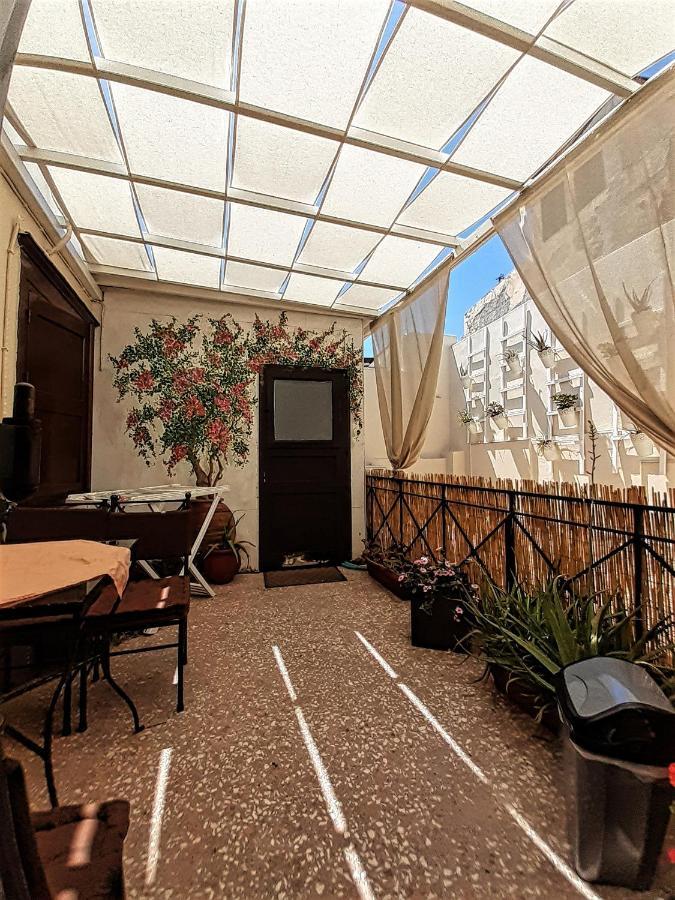 Central 9 Rooms Ermoupoli Exterior photo